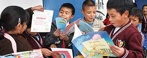 Children in Latin America reading books