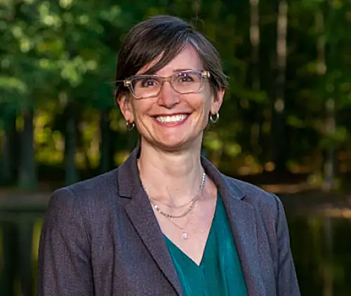 Headshot of Toddi Steelman with her smiling outside