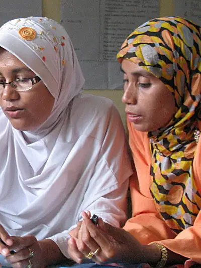 Training on Aceh in a classroom in Indonesia