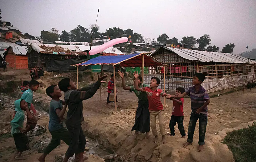 Refugee Children in Bangladesh. Photo: Getty Images/Allison Joyce