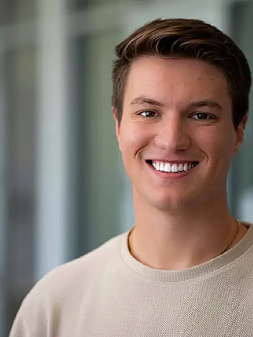 Headshot of Graham Booth