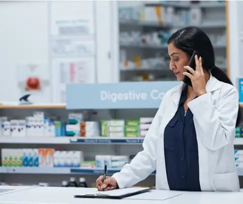 pharmacist communicating with physician about prescription opioids
