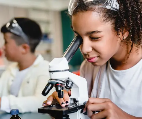 Young study peers into microscope 