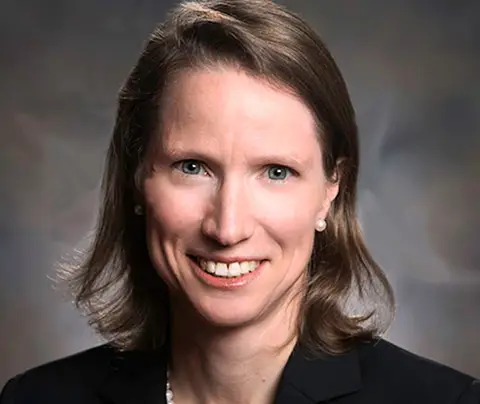 Headshot of Pia Macdonald
