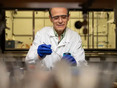 Medicinal chemist George Amato is a member of the READDI team.