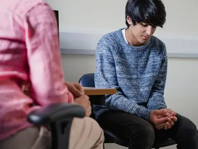 Teen talks to therapist
