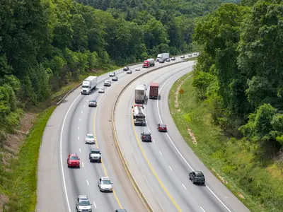 Traffic on interstate