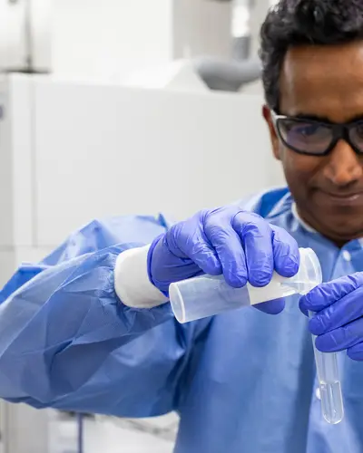 RTI laboratories conducting tests on water samples