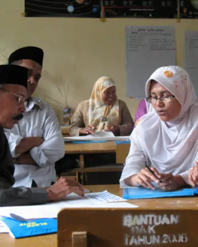 Indonesian officials in training in Aceh