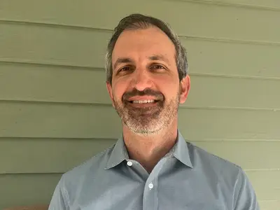 Headshot of Daniel Lapidus