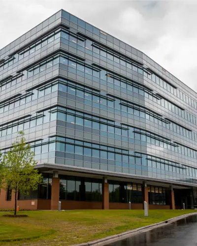 Exterior view of RTI's flagship Horizon building, which opened in 2018 on the Research Triangle Park campus.