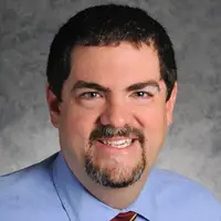 Headshot of Adam Vincent