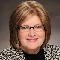 Headshot of Linda Dimitropoulos