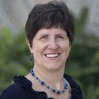 Elizabeth Gould