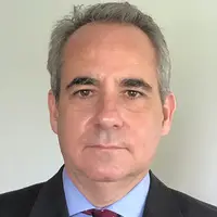 Headshot of Peter Collier