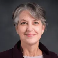 Headshot of Linda Squiers