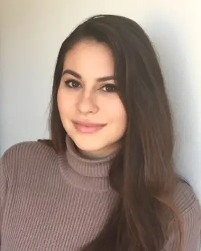 Headshot of Katherine Hoogesteyn