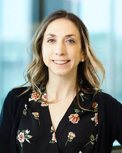 headshot of Leeann Siegel
