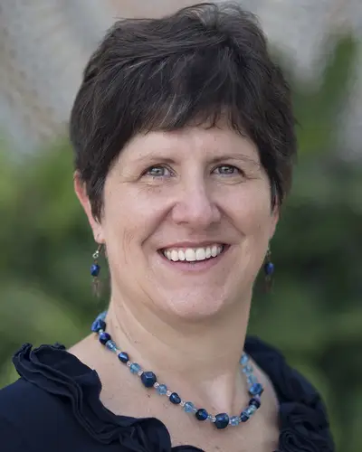 Elizabeth Gould