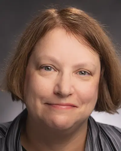 Claudia Squire