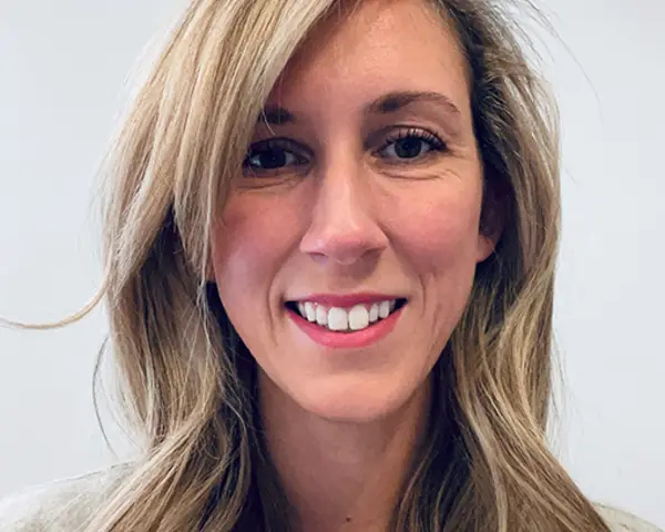 Headshot of Rebecca Flueckiger