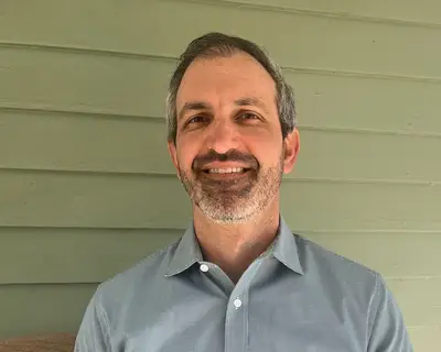 Headshot of Daniel Lapidus