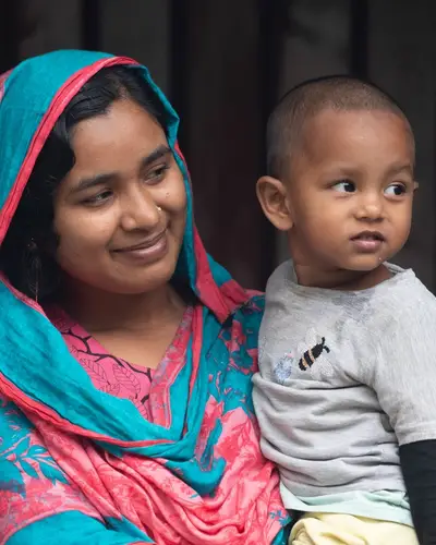 Bangladesh mother and child