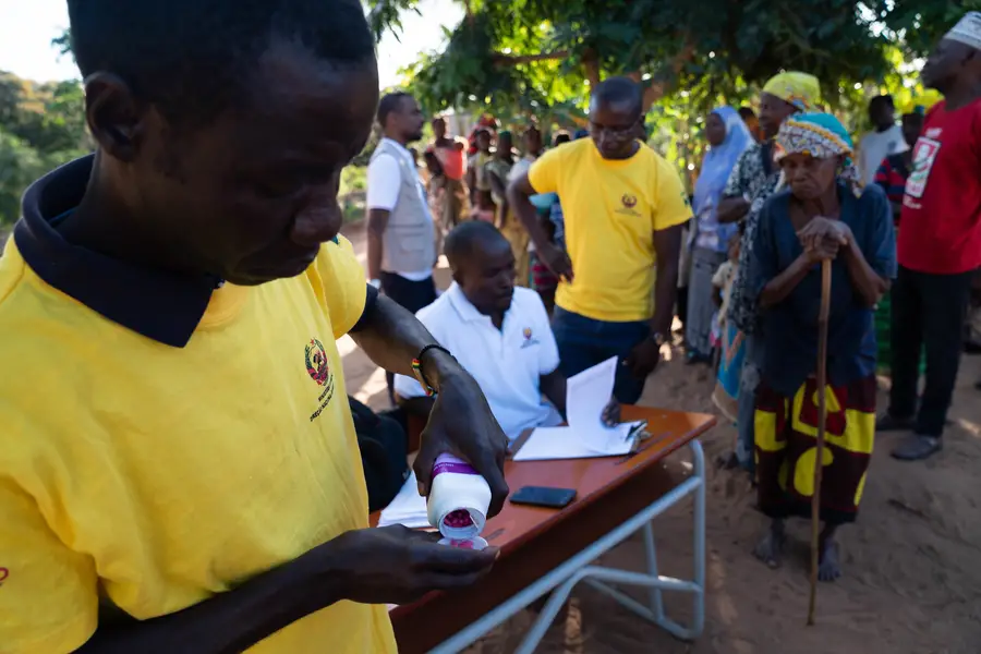 When conducting NTD work, large teams are often deployed, as seen here in Mozambique. 