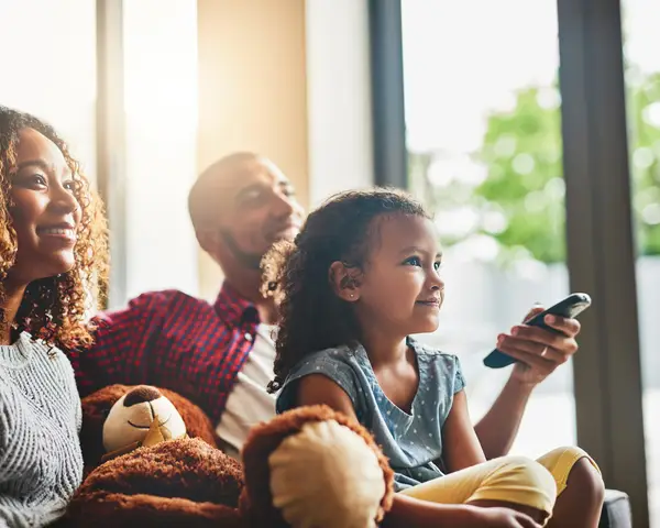 children watching TV