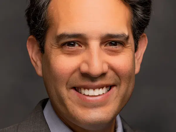Picture of William Vizuete, PhD, professor of Department of Environmental Sciences and Engineering